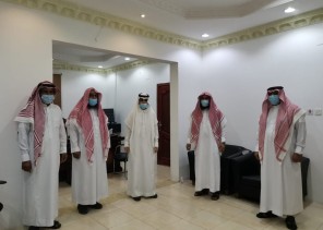 متقاعدو الجموم يشاركون في تحقيق الإجراءات الاحترازية بالمساجد