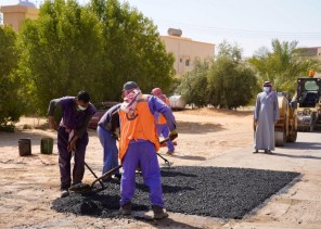 أمانة منطقة الجوف تنجز صيانة الطرق وتعالج التشققات الإسفلتية بمساحة ٧٨٠٠م٢ خلال شهر