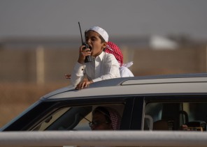 أصغر مالك في مهرجان ولي العهد للهجن