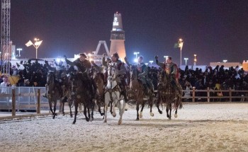 عشاق الخيول يستمتعون بالعروض الحية على أرض الجنادرية