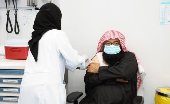 تجمع الرياض الصحي الأول يواصل استقبال المسجلين لتلقي لقاح كورونا