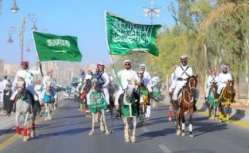 مسيرة الخيول” تجوب شوارع عرعر احتفالاً باليوم الوطني 92