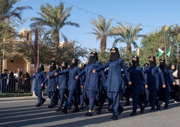 وزارة الداخلية وقطاعاتها الأمنية بالتعاون مع هيئة تطوير بوابة الدرعية تنظمان عرضًا عسكريًا في محافظة الدرعية