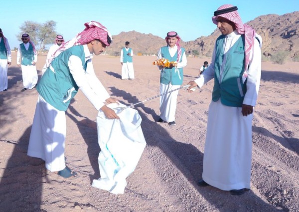 مبادرة لتنظيف منتزه حائل بمناسبة “اليوم العالمي للتنظيف”