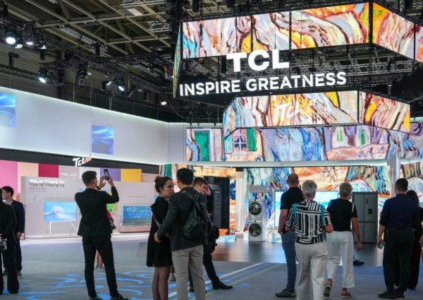 TCL تقدم محفظة منتجات واسعة وتقنيات مبتكرة لنمط حياة أكثر ذكاءً وصحةً في معرض”أيفا 2024″