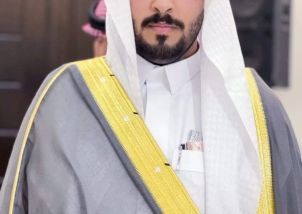 “الشاعر محمد بن سليم بن قصان المظيبري يحتفل بمناسبة زواجه”