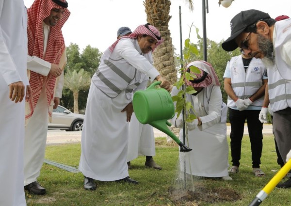 اطلاق جائزة ( العمل التطوعي ) في 2025 (مليون ساعة) في التطوع البلدي بمشاركة  47000 متطوعاً بالاحساء