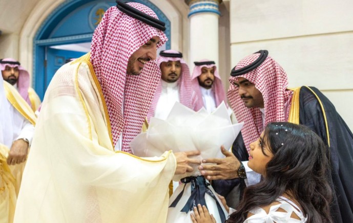 أمير منطقة الجوف يتوج الفائزين بجائزة سموه للتميز التعليمي والمؤسسي في دورتها الثالثة
