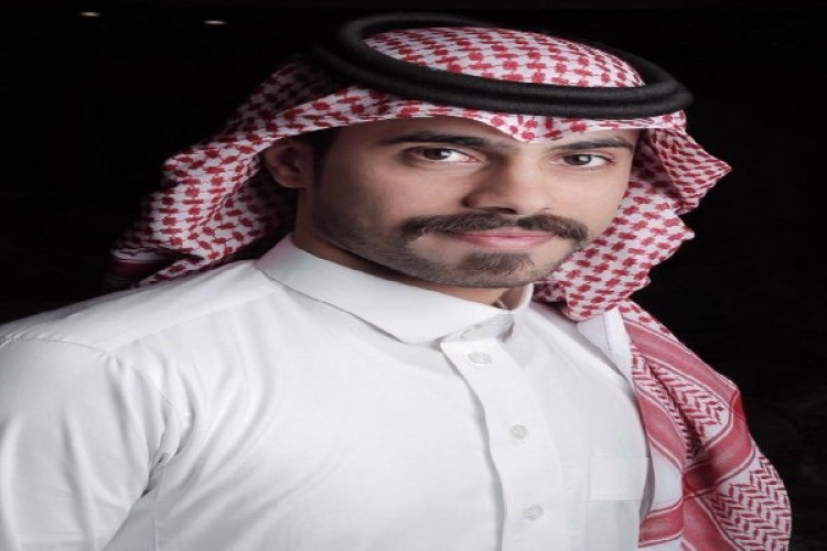 ” علي” يضيء منزل المعلم  محمد الجبران