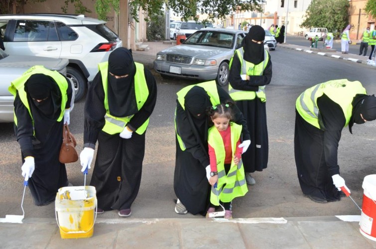 أمانة حائل تنفذ مبادرة “عشان أحب حائل”