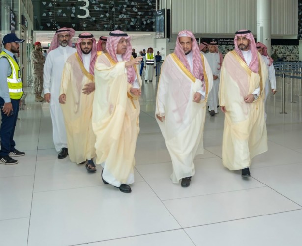 بحضور رئيس هيئة الطيران المدني.. النائب العام يفتتح نيابة مطار الملك خالد بالرياض