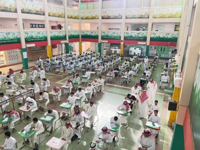 83 ألف طالب وطالبة يؤدون اختبارات الفصل الثالث في مدارس “تعليم الجوف”