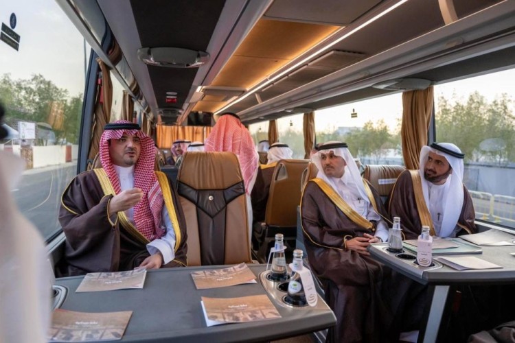 الأمير عبدالعزيز بن سعود يتفقد عددًا من المشاريع التطويرية في المشاعر المقدسة