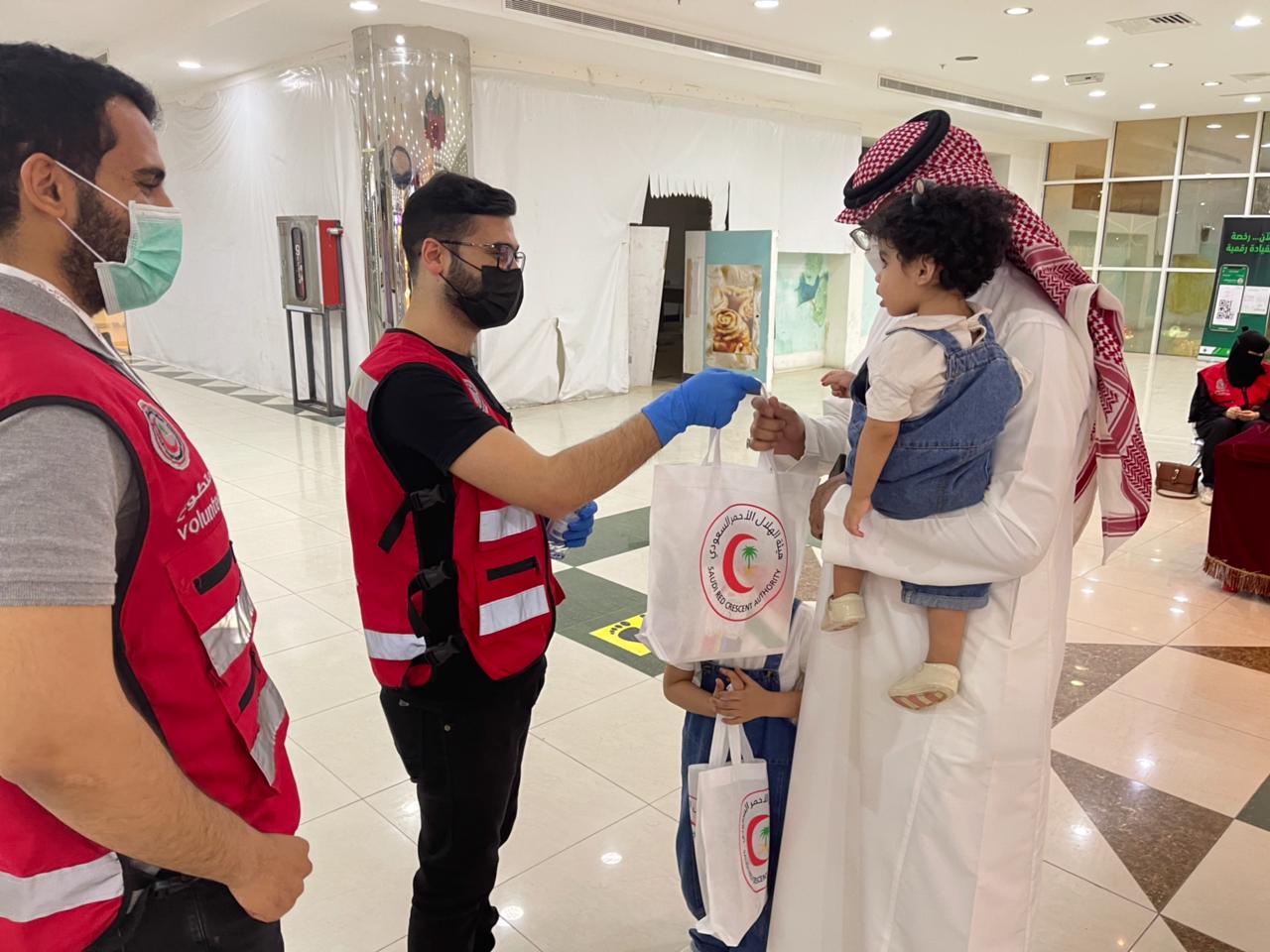 الهلال الأحمر بالجوف يحتفي باليوم العالمي للهلال الأحمر